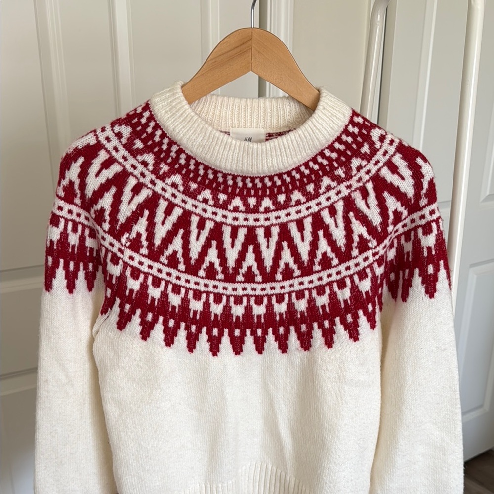 H&M Red and White Patterned Women's fair isle Sweater new without tags - Picture 2 of 5